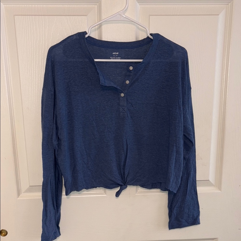 Aerie Linen Blue Cropped Long Sleeve